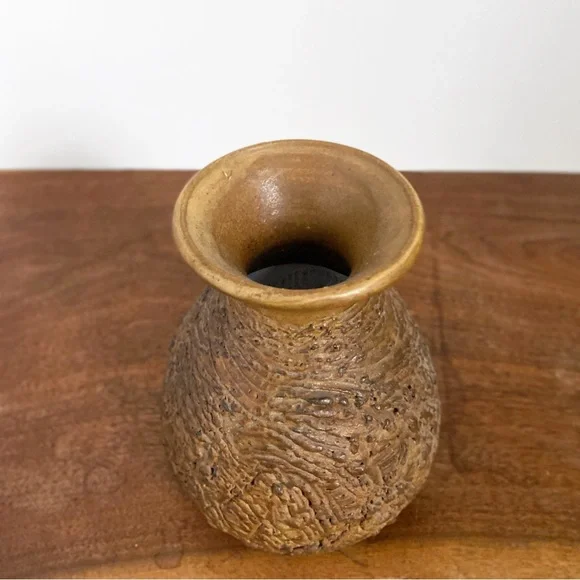 Handmade Art Pottery Vase Signed Bresler - Mid Century Modern Pottery - Picture 2 of 3
